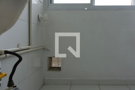 Detalhe da area de serviço de apartamento para alugar com 2 quartos, 44m² em Vila da Oportunidade, Carapicuíba
