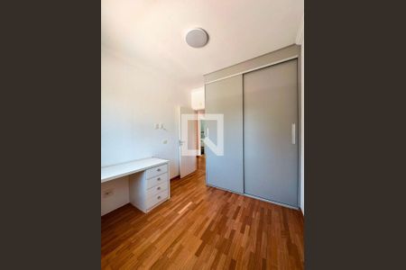 Casa à venda com 3 quartos, 180m² em Residencial Tambore III, Santana de Parnaíba