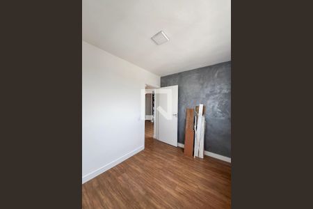 Quarto 1 de apartamento para alugar com 2 quartos, 46m² em Vila Cristalia, São Paulo