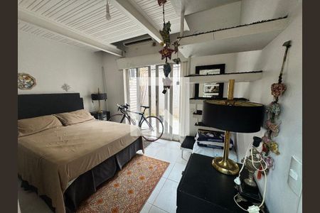 Suite 2 de casa para alugar com 5 quartos, 700m² em Vila Inah, São Paulo