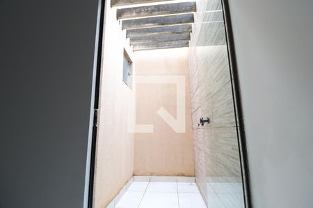 Quarto 1 de casa para alugar com 2 quartos, 75m² em Jardim Canaã, Uberlândia