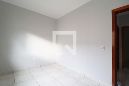 Quarto 2 de casa para alugar com 2 quartos, 75m² em Jardim Canaã, Uberlândia