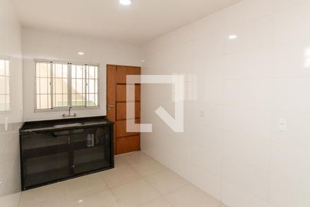 Sala e Cozinha de casa para alugar com 2 quartos, 100m² em Vila Mazzei, São Paulo