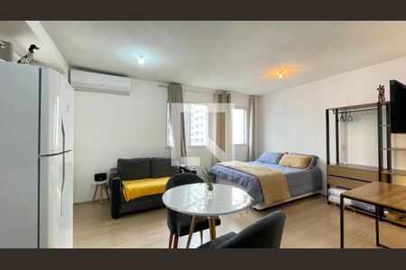Kitnet de kitnet/studio para alugar com 0 quarto, 33m² em Santo Cristo, Rio de Janeiro