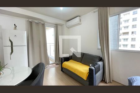 Kitnet de kitnet/studio para alugar com 0 quarto, 33m² em Santo Cristo, Rio de Janeiro