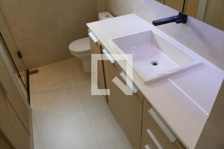 Banheiro de apartamento à venda com 1 quarto, 36m² em Pompeia, São Paulo