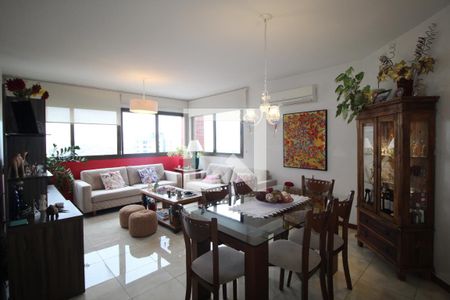 Sala de apartamento à venda com 3 quartos, 88m² em Petrópolis, Porto Alegre