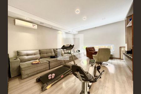 Sala de TV de casa à venda com 6 quartos, 600m² em São Luiz, Belo Horizonte