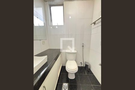 Banheiro de apartamento à venda com 3 quartos, 122m² em Serra, Belo Horizonte