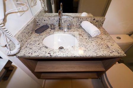 Banheiro de kitnet/studio à venda com 0 quarto, 33m² em Santana, São Paulo