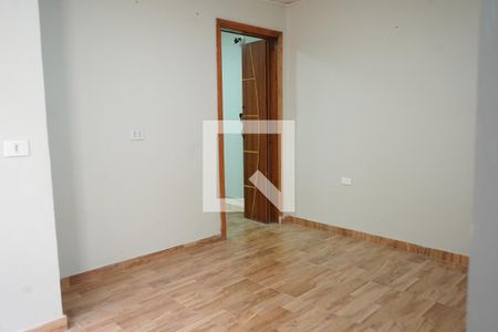 Quarto 1 de casa para alugar com 2 quartos, 50m² em Chácara Califórnia, São Paulo