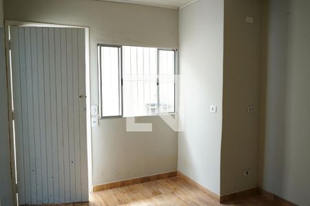 Quarto 1 de casa para alugar com 2 quartos, 50m² em Chácara Califórnia, São Paulo