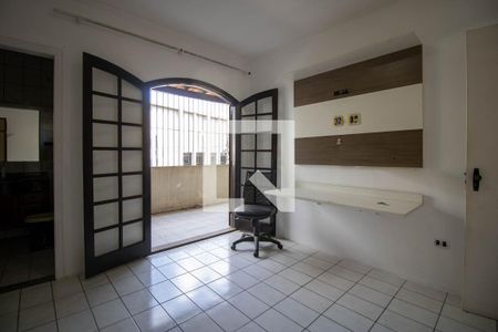 Suíte  de casa para alugar com 3 quartos, 171m² em Parque Sao Joaquim, Taboão da Serra