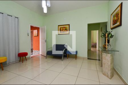 Sala de casa para alugar com 7 quartos, 360m² em Sagrada Família, Belo Horizonte