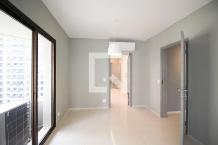 Apartamento para alugar com 4 quartos, 246m² em Vila Nova Conceição, São Paulo