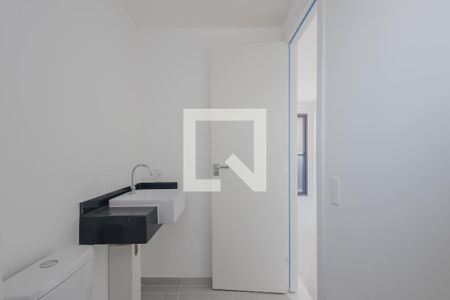 Banheiro de kitnet/studio à venda com 1 quarto, 25m² em Pinheiros, São Paulo