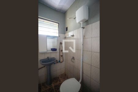 Banheiro de casa para alugar com 1 quarto, 60m² em Vila Nova Sorocaba, Sorocaba