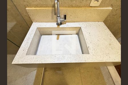 Banheiro de apartamento para alugar com 3 quartos, 107m² em Itaim Bibi, São Paulo