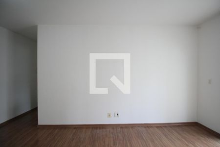 Sala de apartamento para alugar com 2 quartos, 60m² em Jardim Maria Duarte, São Paulo