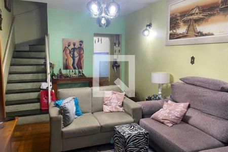 Casa à venda com 3 quartos, 158m² em Vila Carrão, São Paulo
