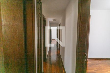 Corredor de apartamento para alugar com 4 quartos, 220m² em Cidade Nova, Belo Horizonte