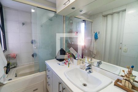 Banheiro da Suíte 1 de apartamento à venda com 2 quartos, 148m² em Vila Clementino, São Paulo