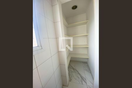 Cozinha de apartamento à venda com 4 quartos, 180m² em Vila Romana, São Paulo