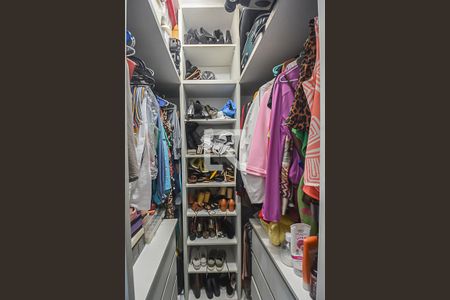 Closet da suíte de casa à venda com 3 quartos, 184m² em Vila Israel, São Bernardo do Campo