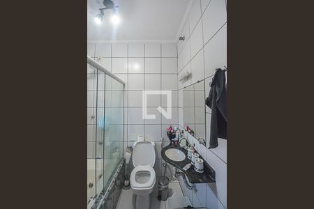 Banheiro da Suíte de casa à venda com 3 quartos, 184m² em Vila Israel, São Bernardo do Campo