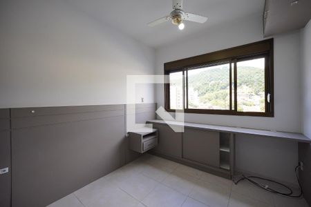 Suite de apartamento para alugar com 3 quartos, 90m² em Córrego Grande, Florianópolis