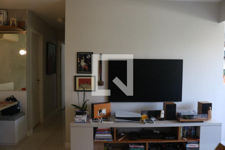 Sala de apartamento à venda com 2 quartos, 62m² em Vila Anglo Brasileira, São Paulo