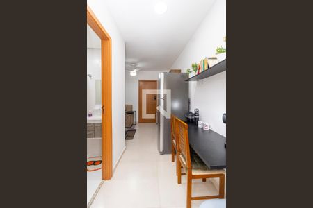 Sala/Cozinha de apartamento para alugar com 1 quarto, 24m² em Vila Mazzei, São Paulo