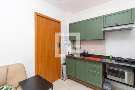 Sala/Cozinha de apartamento para alugar com 1 quarto, 24m² em Vila Mazzei, São Paulo