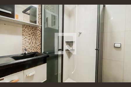 Banheiro da Suíte de casa para alugar com 3 quartos, 200m² em Jardim Três Marias, São Paulo