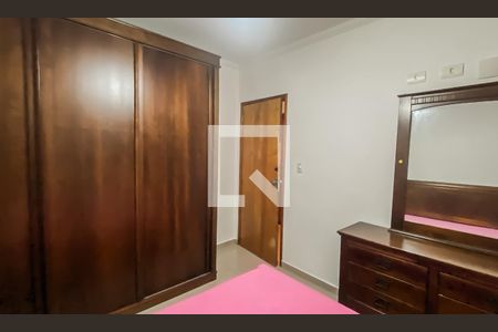 Suite de casa para alugar com 3 quartos, 200m² em Jardim Três Marias, São Paulo