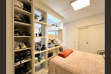 Quarto de apartamento à venda com 1 quarto, 124m² em Centro, Campinas