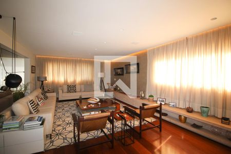 Sala de apartamento à venda com 3 quartos, 260m² em Indianópolis, São Paulo