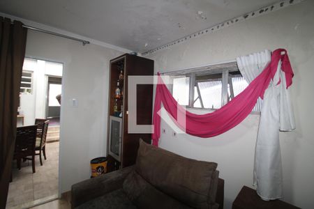 Sala 2 de casa à venda com 5 quartos, 300m² em Conjunto Residencial Santa Terezinha, São Paulo