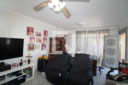 Sala 1 de casa à venda com 5 quartos, 300m² em Conjunto Residencial Santa Terezinha, São Paulo