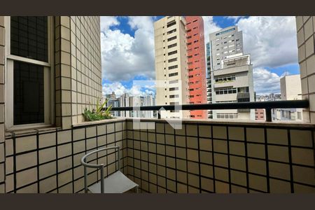 Varanda da Sala/cozinha de apartamento à venda com 1 quarto, 50m² em Lourdes, Belo Horizonte