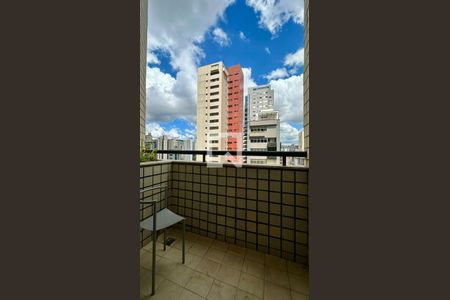 Varanda da Sala/cozinha de apartamento à venda com 1 quarto, 50m² em Lourdes, Belo Horizonte