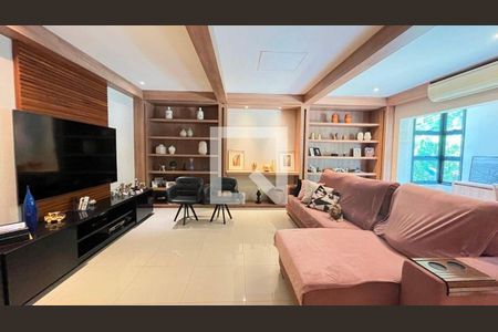 Casa à venda com 5 quartos, 463m² em Vila Marieta, Campinas