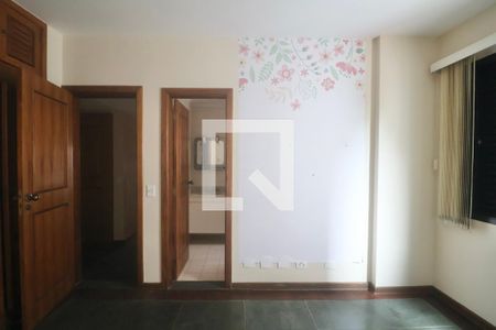 Suíte de apartamento para alugar com 4 quartos, 188m² em Barra Funda, Guarujá