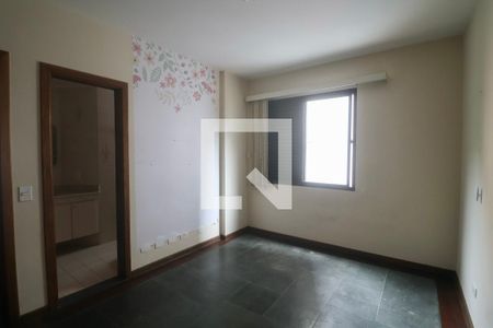 Suíte de apartamento para alugar com 4 quartos, 188m² em Barra Funda, Guarujá