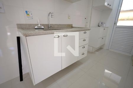 Cozinha de apartamento à venda com 2 quartos, 84m² em Vila Curuçá, Santo André