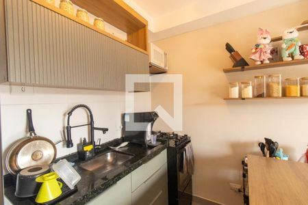 Sala/Cozinha de apartamento à venda com 1 quarto, 28m² em Santa Quiteria, Curitiba