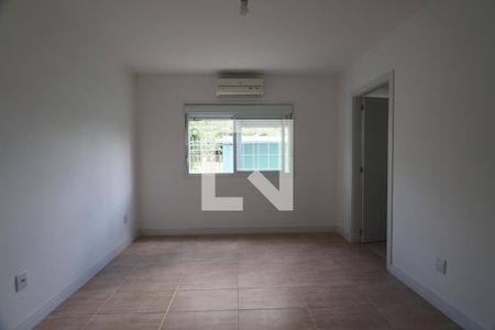 Quarto Suíte de casa à venda com 5 quartos, 327m² em Fátima, Canoas