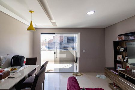 Casa 1 - Sala e Cozinha  de casa à venda com 5 quartos, 125m² em Jardim Keralux, São Paulo