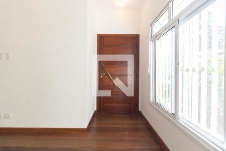 Entrada  de casa à venda com 3 quartos, 224m² em Cursino, São Paulo