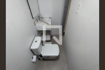 Banheiro - torneira de casa para alugar com 1 quarto, 40m² em Vila Gumercindo, São Paulo